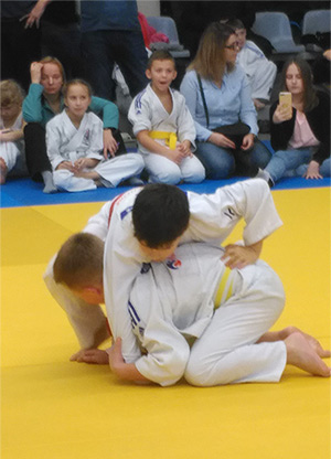 Mikołajowy worek medali małych judoków Millenium Rzeszów
